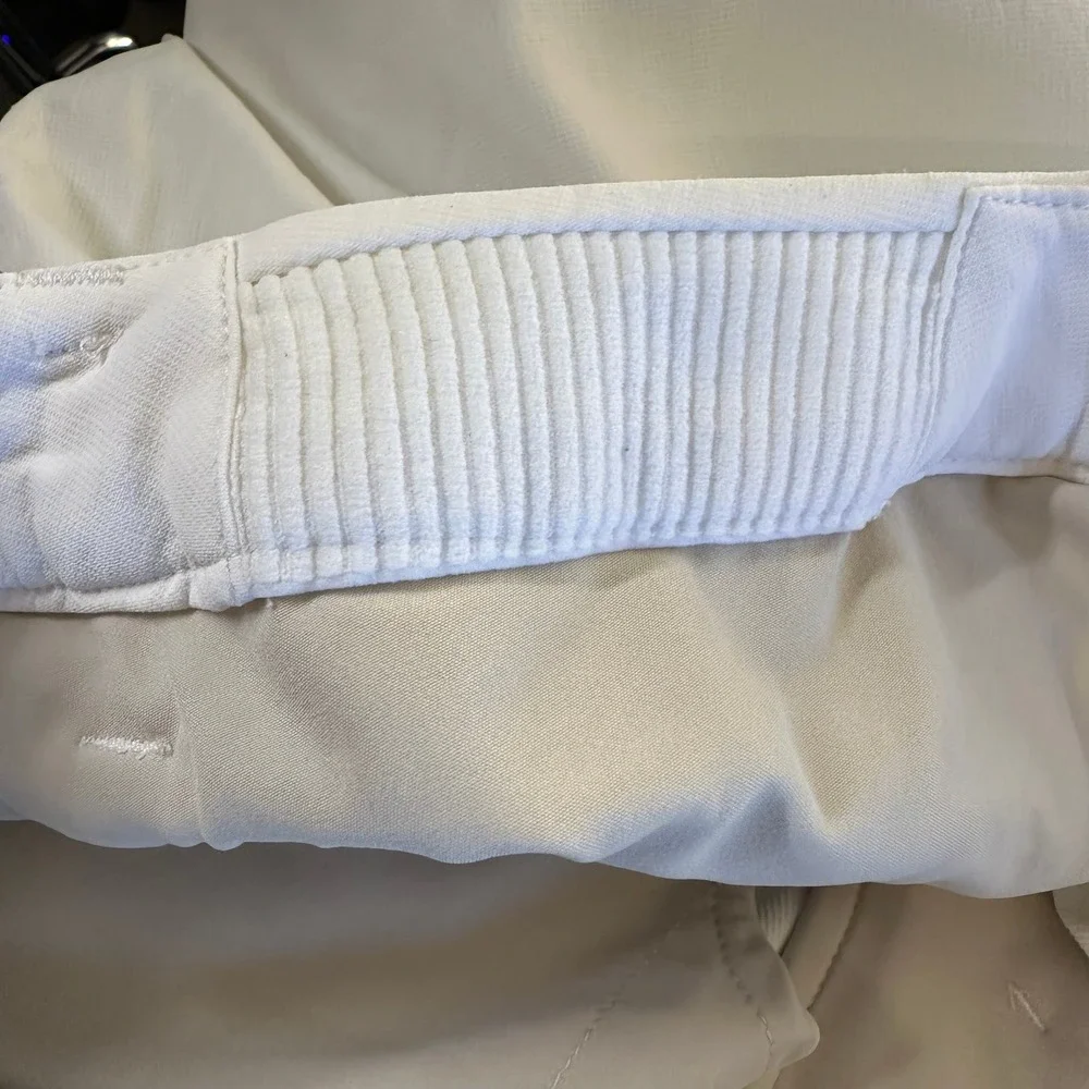 Lululemon Commission Golf Shorts Mens 34 White Technical Stretch LM7AW2S